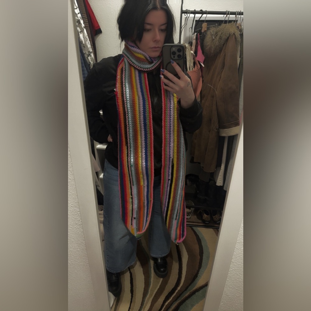 Handmade Scarf - Picture 4 of 4